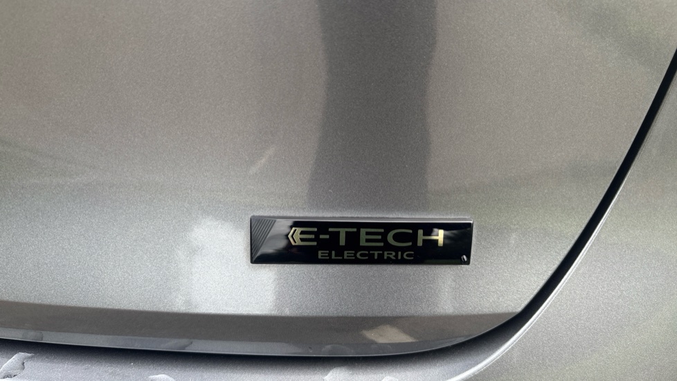 Renault Megane E-Tech EV60 160kW Iconic 60kWh Optimum Charge 5dr Auto Electric Hatchback - Image 23