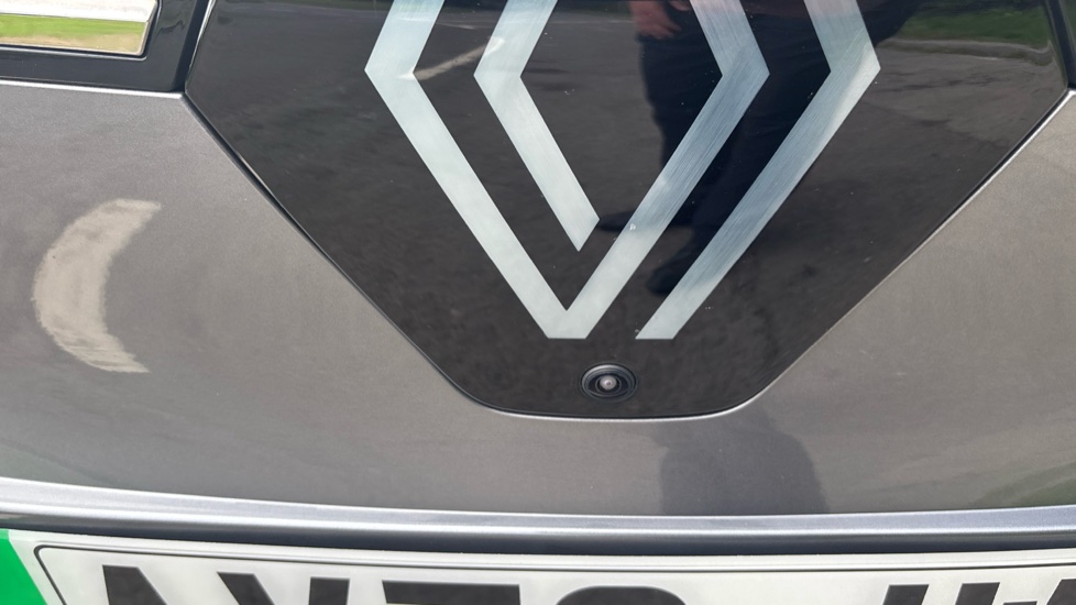 Renault Megane E-Tech EV60 160kW Iconic 60kWh Optimum Charge 5dr Auto Electric Hatchback - Image 26