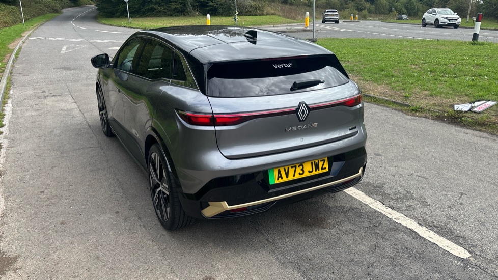 Renault Megane E-Tech EV60 160kW Iconic 60kWh Optimum Charge 5dr Auto Electric Hatchback - Image 34