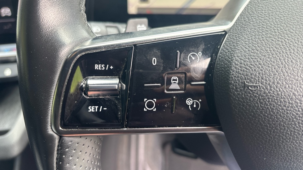 Renault Megane E-Tech EV60 160kW Iconic 60kWh Optimum Charge 5dr Auto Electric Hatchback - Image 40