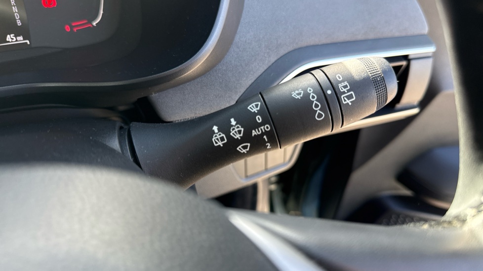 Dacia Jogger 1.6 HEV Extreme 5dr Auto Hybrid Estate - Image 24