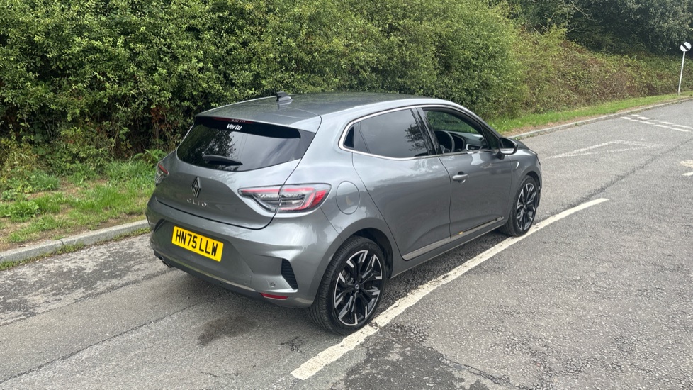Renault Clio 1.0 TCe 90 Techno 5dr Petrol Hatchback - Image 21