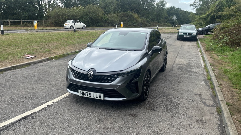 Renault Clio 1.0 TCe 90 Techno 5dr Petrol Hatchback - Image 27