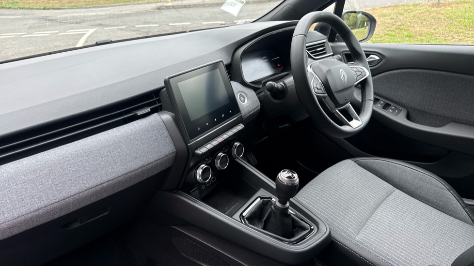 Renault Clio 1.0 TCe 90 Techno 5dr Petrol Hatchback - Image 9