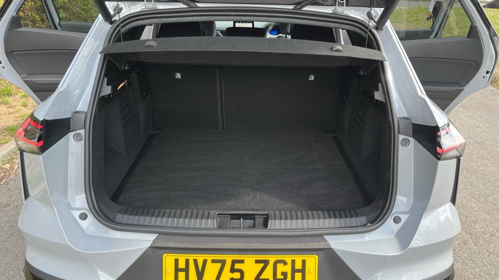 Renault Symbioz 1.8 E-Tech FHEV 160 Techno Esprit Alpine 5dr Auto Hybrid Estate - Image 4