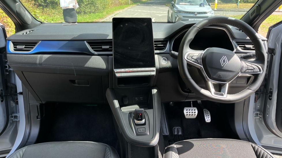 Renault Symbioz 1.8 E-Tech FHEV 160 Techno Esprit Alpine 5dr Auto Hybrid Estate - Image 10