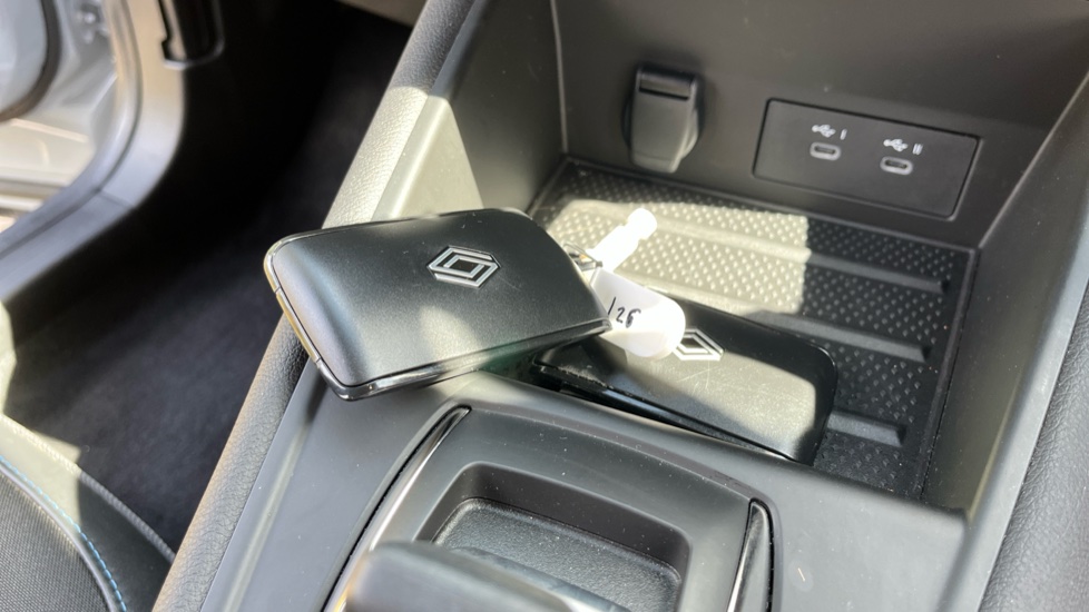 Renault Symbioz 1.8 E-Tech FHEV 160 Techno Esprit Alpine 5dr Auto Hybrid Estate - Image 20