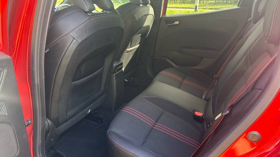 Renault Clio 1.0 TCe 90 RS Line 5dr Petrol Hatchback - Image 16