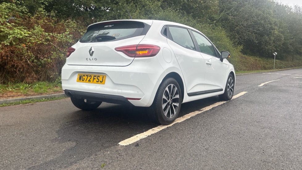 Renault Clio 1.0 TCe 90 Evolution 5dr Petrol Hatchback - Image 26