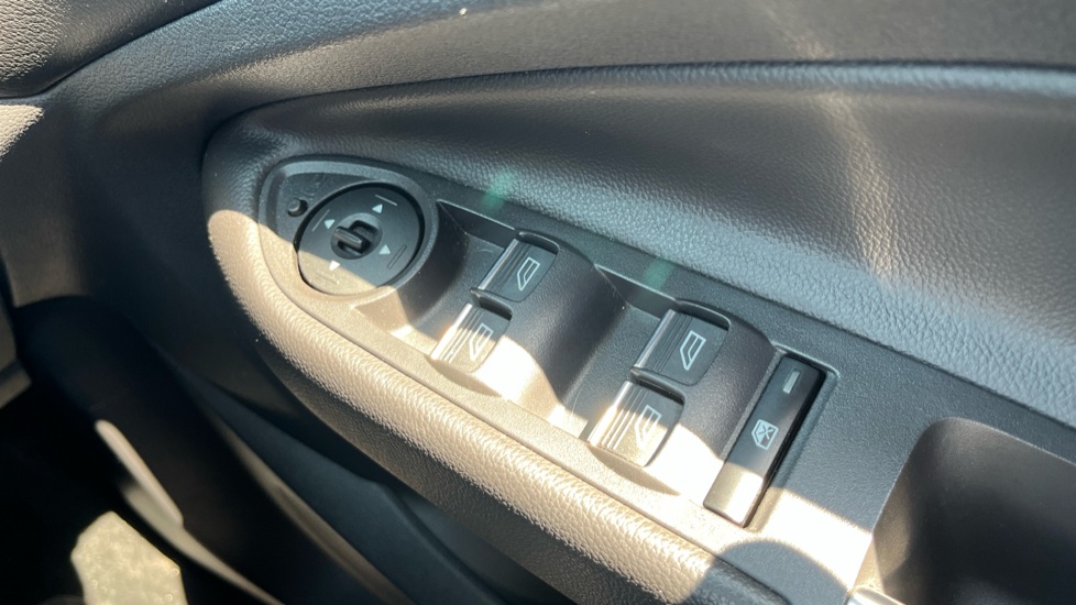 Ford Kuga 2.0 TDCi 180 Titanium 5dr Auto Diesel Estate - Image 26