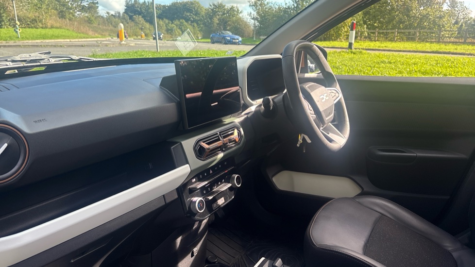 Dacia Spring 27kWh Extreme 65 48kW 5dr Auto Electric Hatchback - Image 9