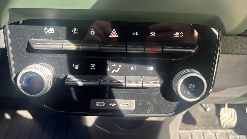 Dacia Spring 27kWh Extreme 65 48kW 5dr Auto Electric Hatchback - Image 37