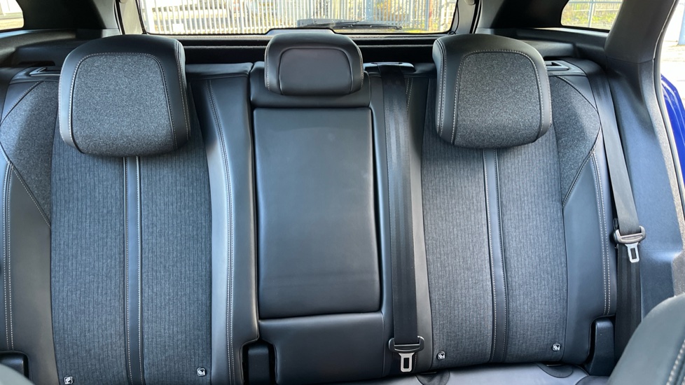 Peugeot 3008 1.5 BlueHDi GT Line Premium 5dr Diesel Estate - Image 15