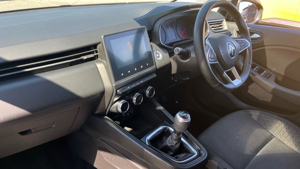 Renault Clio 1.0 TCe 90 Iconic 5dr Petrol Hatchback - Image 9