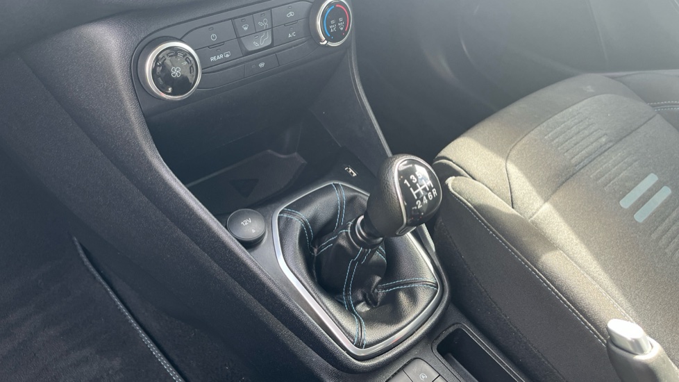 Ford Fiesta 1.0 EcoBoost Active 5dr Petrol Hatchback - Image 13