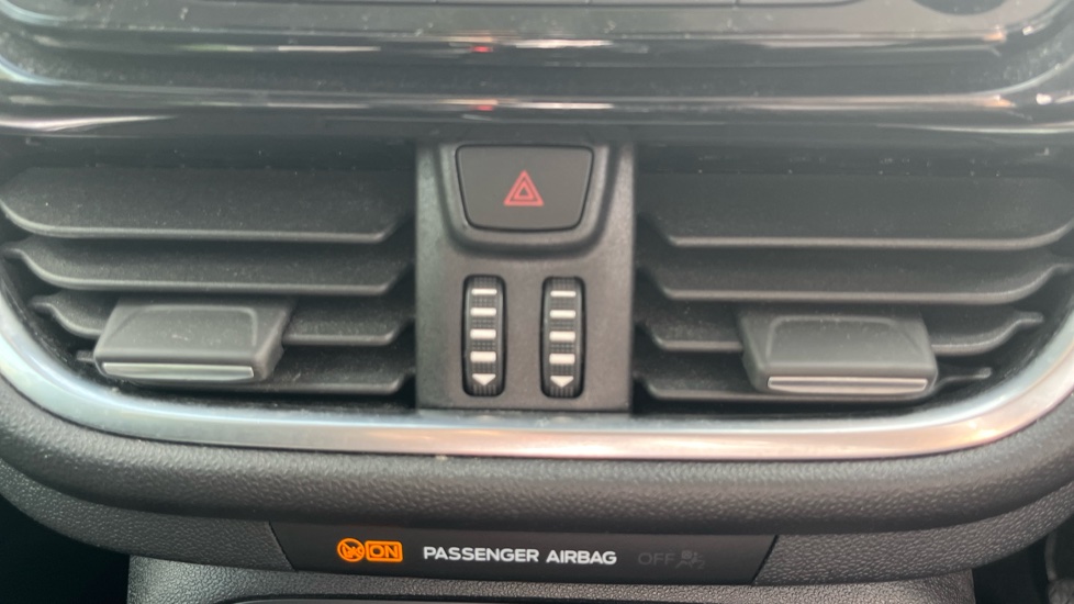 Ford Fiesta 1.0 EcoBoost Active 5dr Petrol Hatchback - Image 34