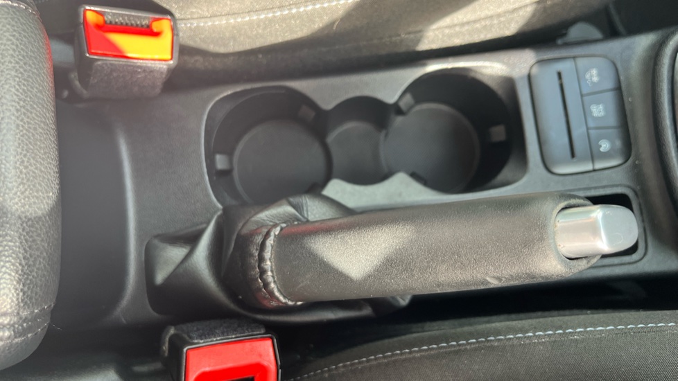 Ford Fiesta 1.0 EcoBoost Active 5dr Petrol Hatchback - Image 40