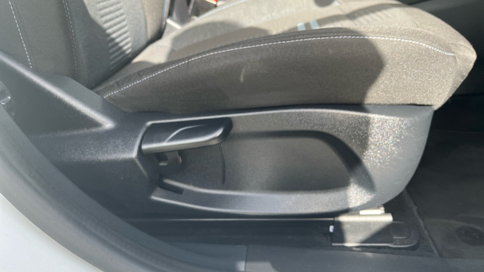 Ford Fiesta 1.0 EcoBoost Active 5dr Petrol Hatchback - Image 47