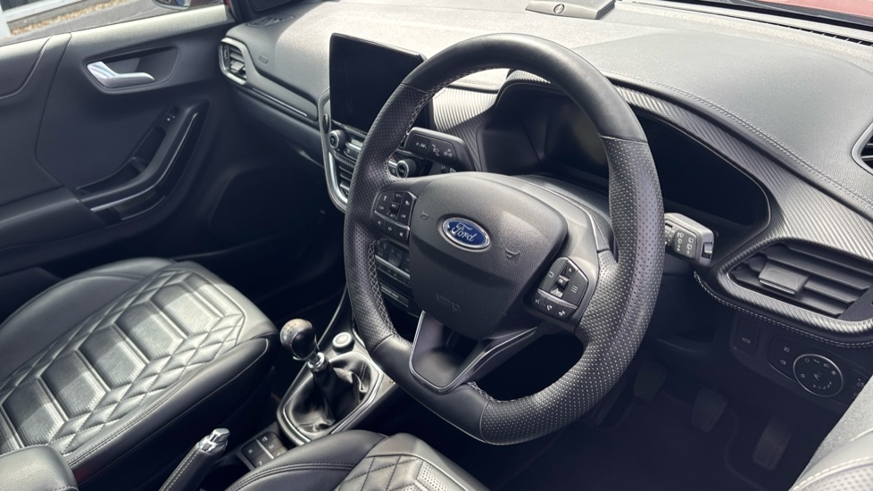 Ford Puma 1.0 EcoBoost Hybrid mHEV 155 ST-Line Vignale 5dr Petrol Hatchback - Image 11