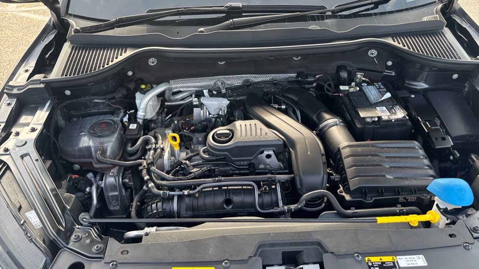 Skoda Karoq 1.5 TSI Sportline 5dr Petrol Estate - Image 8