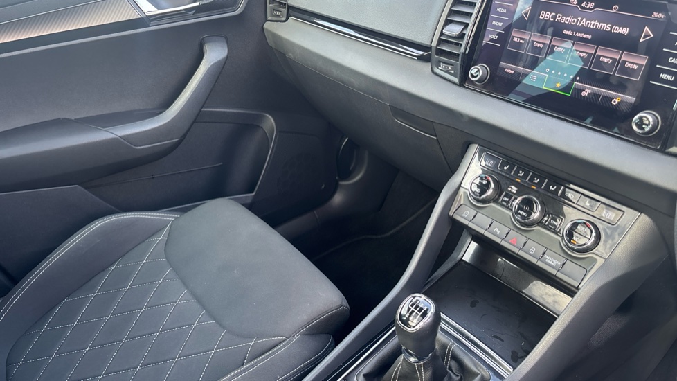 Skoda Karoq 1.5 TSI Sportline 5dr Petrol Estate - Image 14
