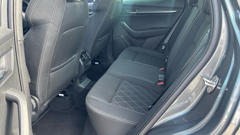 Skoda Karoq 1.5 TSI Sportline 5dr Petrol Estate - Image 16