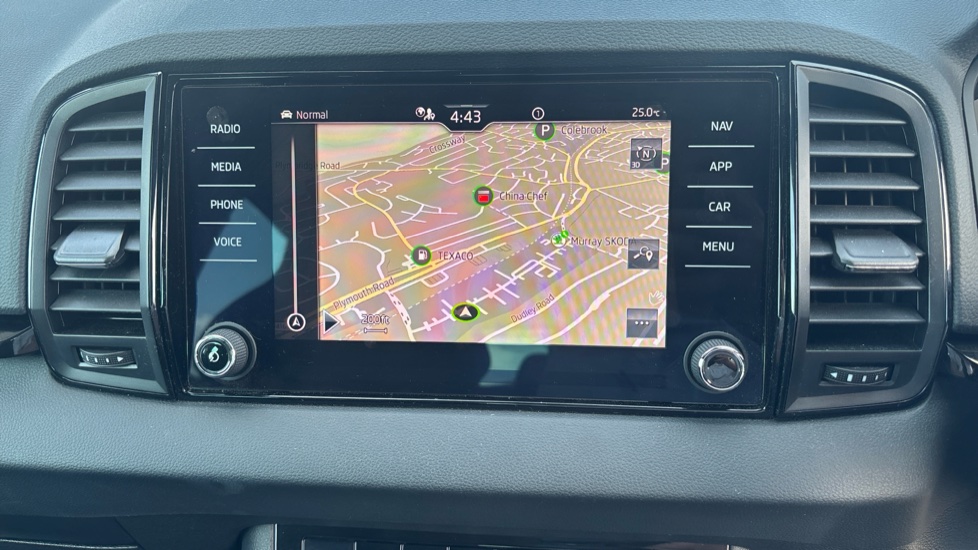 Skoda Karoq 1.5 TSI Sportline 5dr Petrol Estate - Image 42