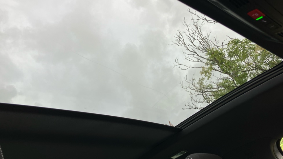 Skoda Karoq 1.5 TSI Sportline 5dr Petrol Estate - Image 46
