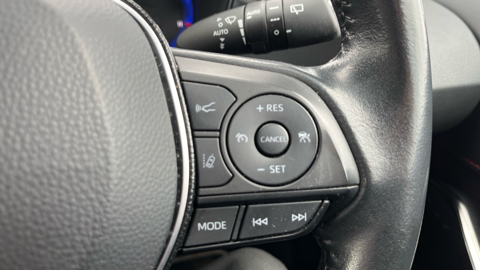 Toyota Corolla 1.8 VVT-i Hybrid Excel 5dr CVT Hybrid Hatchback - Image 22