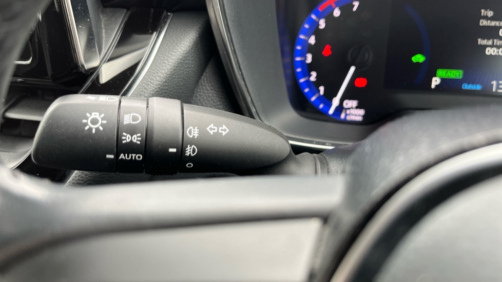 Toyota Corolla 1.8 VVT-i Hybrid Excel 5dr CVT Hybrid Hatchback - Image 24