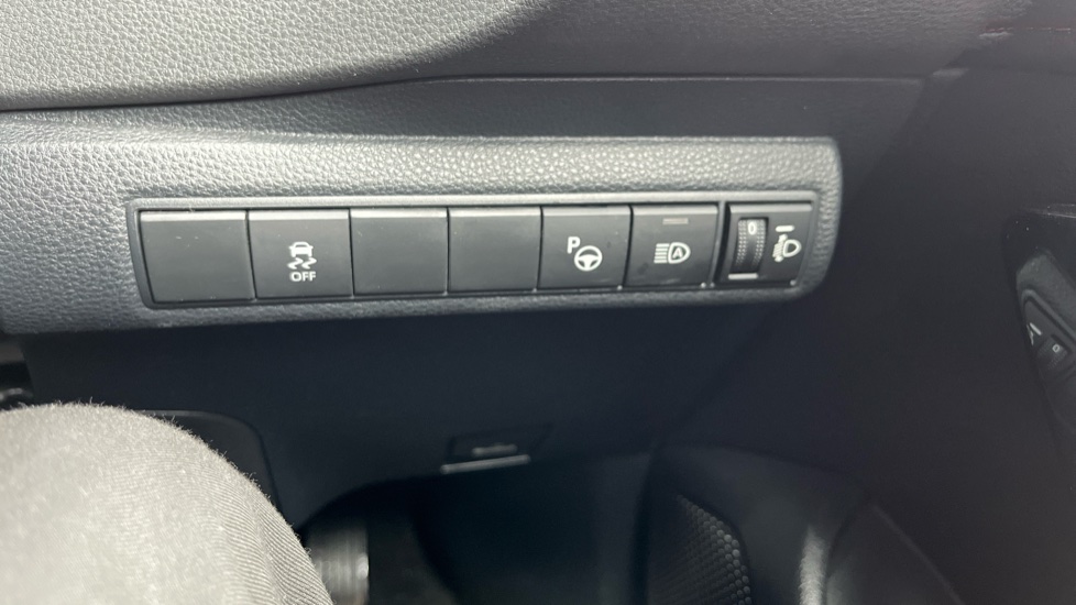 Toyota Corolla 1.8 VVT-i Hybrid Excel 5dr CVT Hybrid Hatchback - Image 25