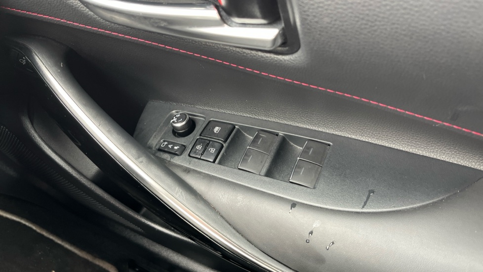 Toyota Corolla 1.8 VVT-i Hybrid Excel 5dr CVT Hybrid Hatchback - Image 26