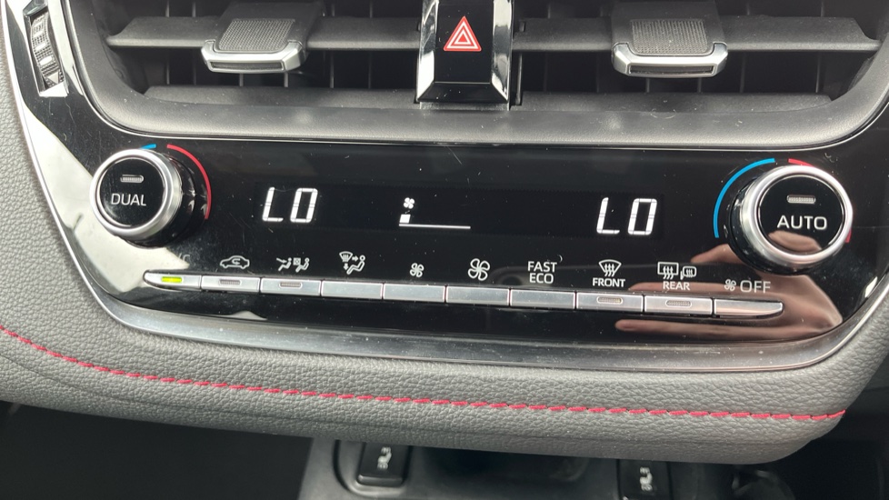 Toyota Corolla 1.8 VVT-i Hybrid Excel 5dr CVT Hybrid Hatchback - Image 32
