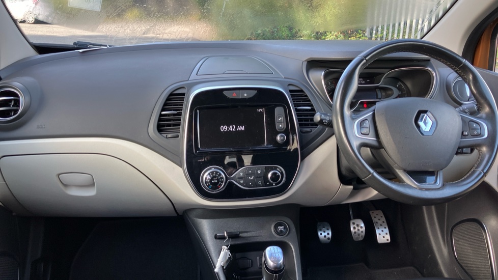 Renault Captur 0.9 TCE 90 Signature X Nav 5dr Petrol Hatchback - Image 10