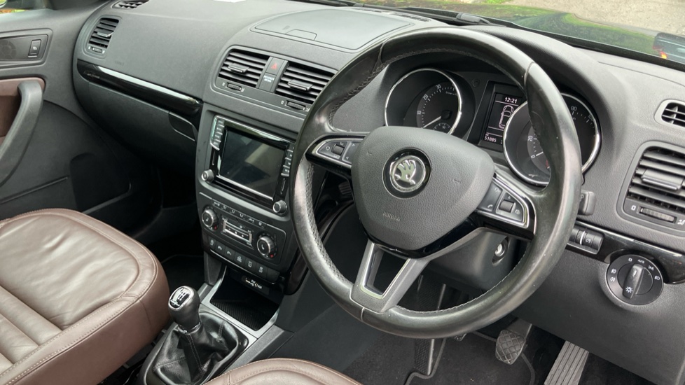 Skoda Yeti Outdoor 1.4 TSI Laurin + Klement 4x4 5dr Petrol Estate - Image 11