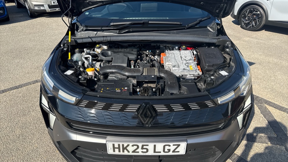 Renault Symbioz 1.6 E-Tech FHEV 145 Techno Esprit Alpine 5dr Auto Hybrid Estate - Image 8