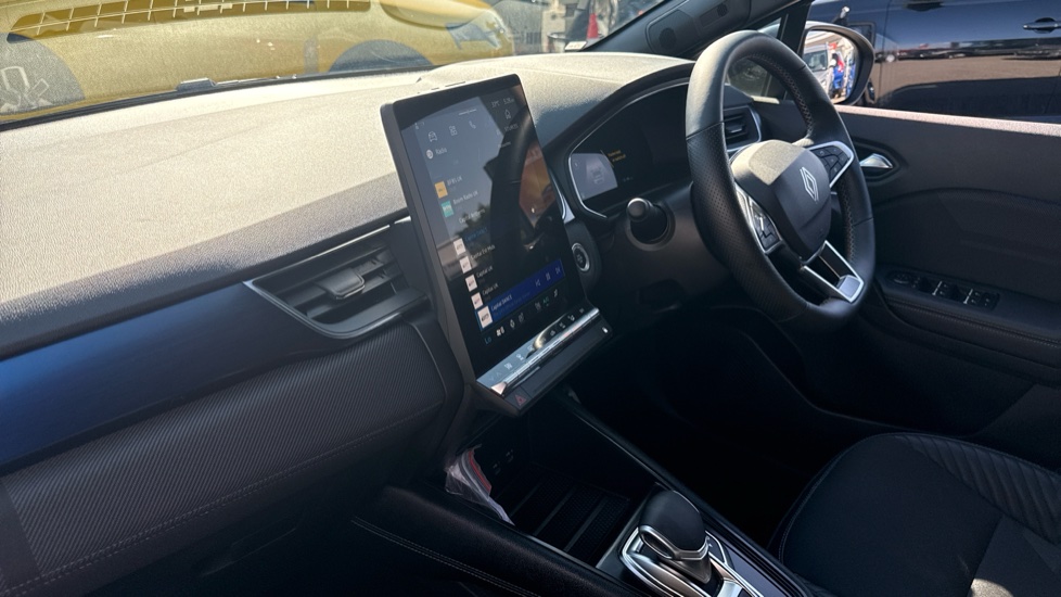 Renault Symbioz 1.6 E-Tech FHEV 145 Techno Esprit Alpine 5dr Auto Hybrid Estate - Image 9