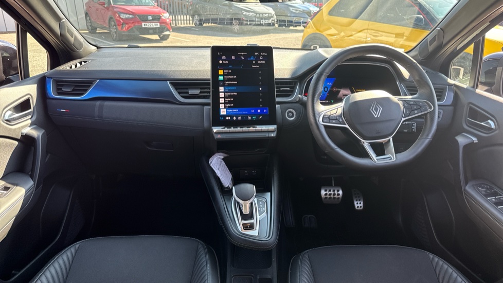 Renault Symbioz 1.6 E-Tech FHEV 145 Techno Esprit Alpine 5dr Auto Hybrid Estate - Image 10