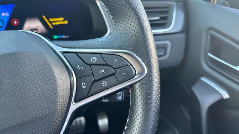 Renault Symbioz 1.6 E-Tech FHEV 145 Techno Esprit Alpine 5dr Auto Hybrid Estate - Image 22