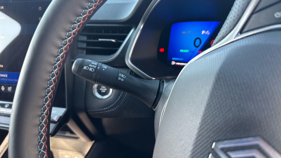 Renault Symbioz 1.6 E-Tech FHEV 145 Techno Esprit Alpine 5dr Auto Hybrid Estate - Image 23