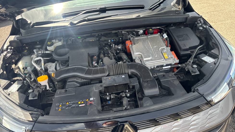 Renault Symbioz 1.6 E-Tech FHEV 145 Techno Esprit Alpine 5dr Auto Hybrid Estate - Image 8