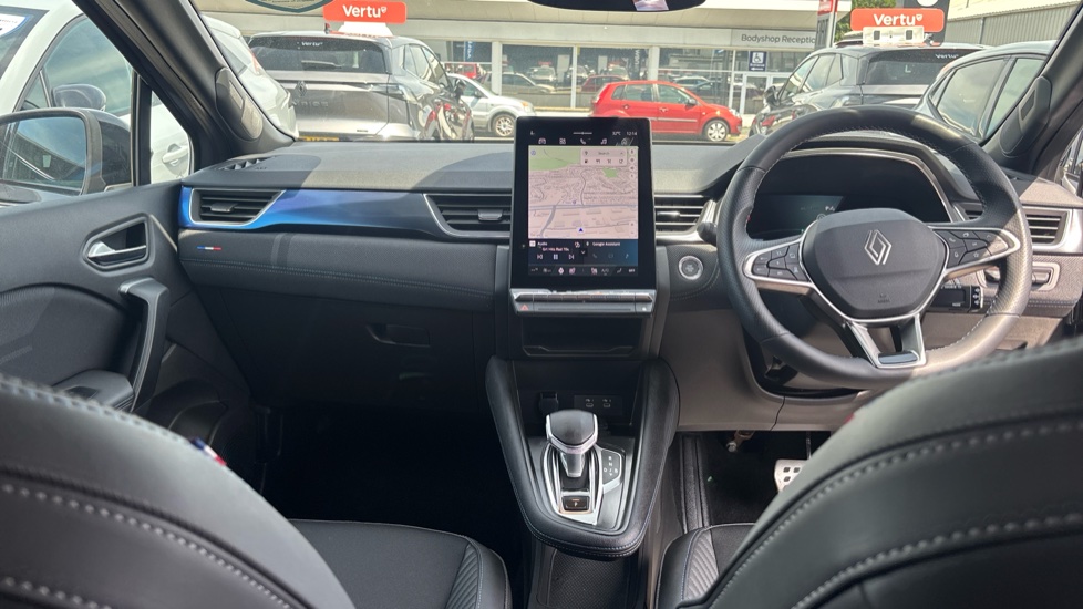 Renault Symbioz 1.6 E-Tech FHEV 145 Techno Esprit Alpine 5dr Auto Hybrid Estate - Image 10