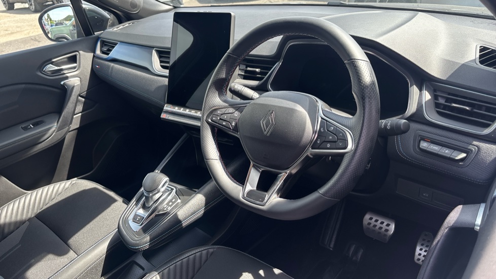 Renault Symbioz 1.6 E-Tech FHEV 145 Techno Esprit Alpine 5dr Auto Hybrid Estate - Image 11
