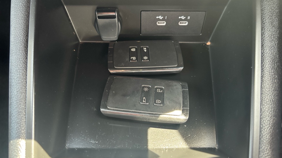 Renault Symbioz 1.6 E-Tech FHEV 145 Techno Esprit Alpine 5dr Auto Hybrid Estate - Image 20