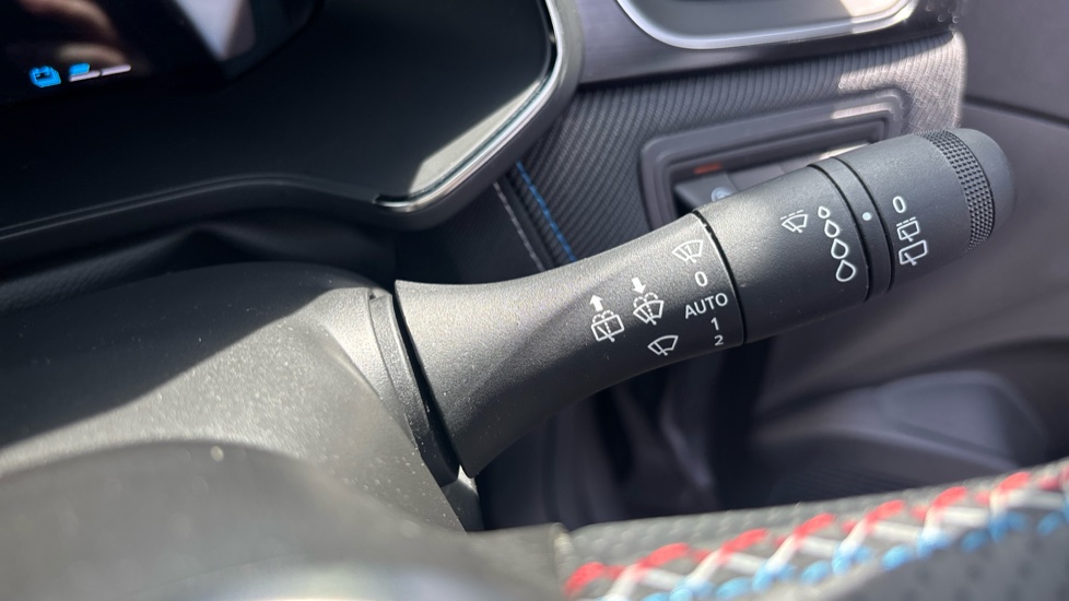 Renault Symbioz 1.6 E-Tech FHEV 145 Techno Esprit Alpine 5dr Auto Hybrid Estate - Image 34