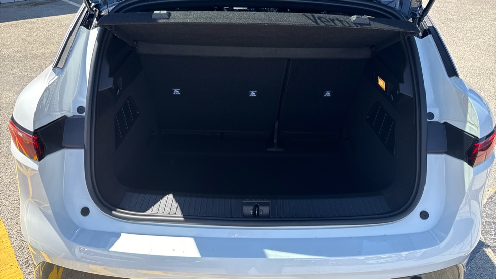 Renault Megane E-Tech EV60 160kW Techno 60kWh Optimum Charge 5dr Auto Electric Hatchback - Image 4