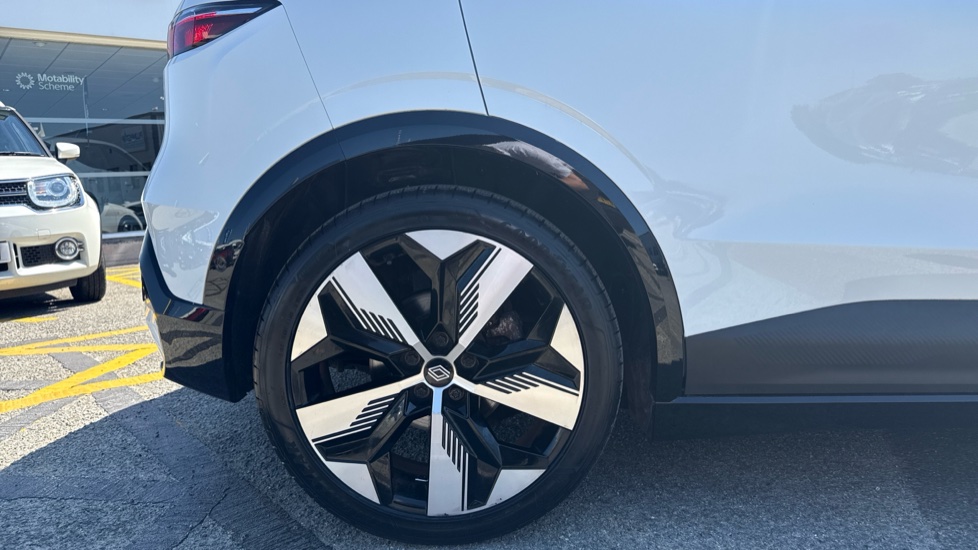 Renault Megane E-Tech EV60 160kW Techno 60kWh Optimum Charge 5dr Auto Electric Hatchback - Image 7
