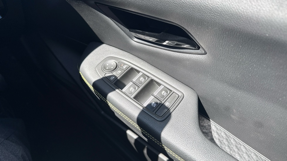 Renault Megane E-Tech EV60 160kW Techno 60kWh Optimum Charge 5dr Auto Electric Hatchback - Image 26