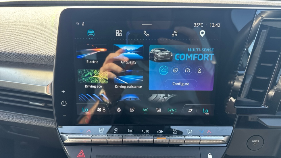 Renault Megane E-Tech EV60 160kW Techno 60kWh Optimum Charge 5dr Auto Electric Hatchback - Image 29
