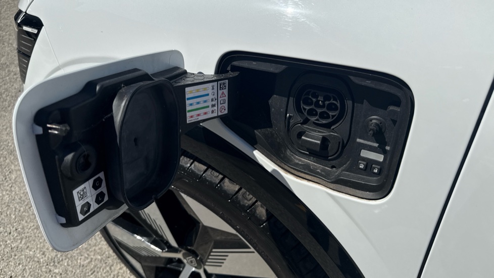 Renault Megane E-Tech EV60 160kW Techno 60kWh Optimum Charge 5dr Auto Electric Hatchback - Image 46